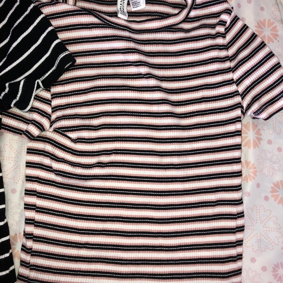 H&M Tops - Picture 2 of 3